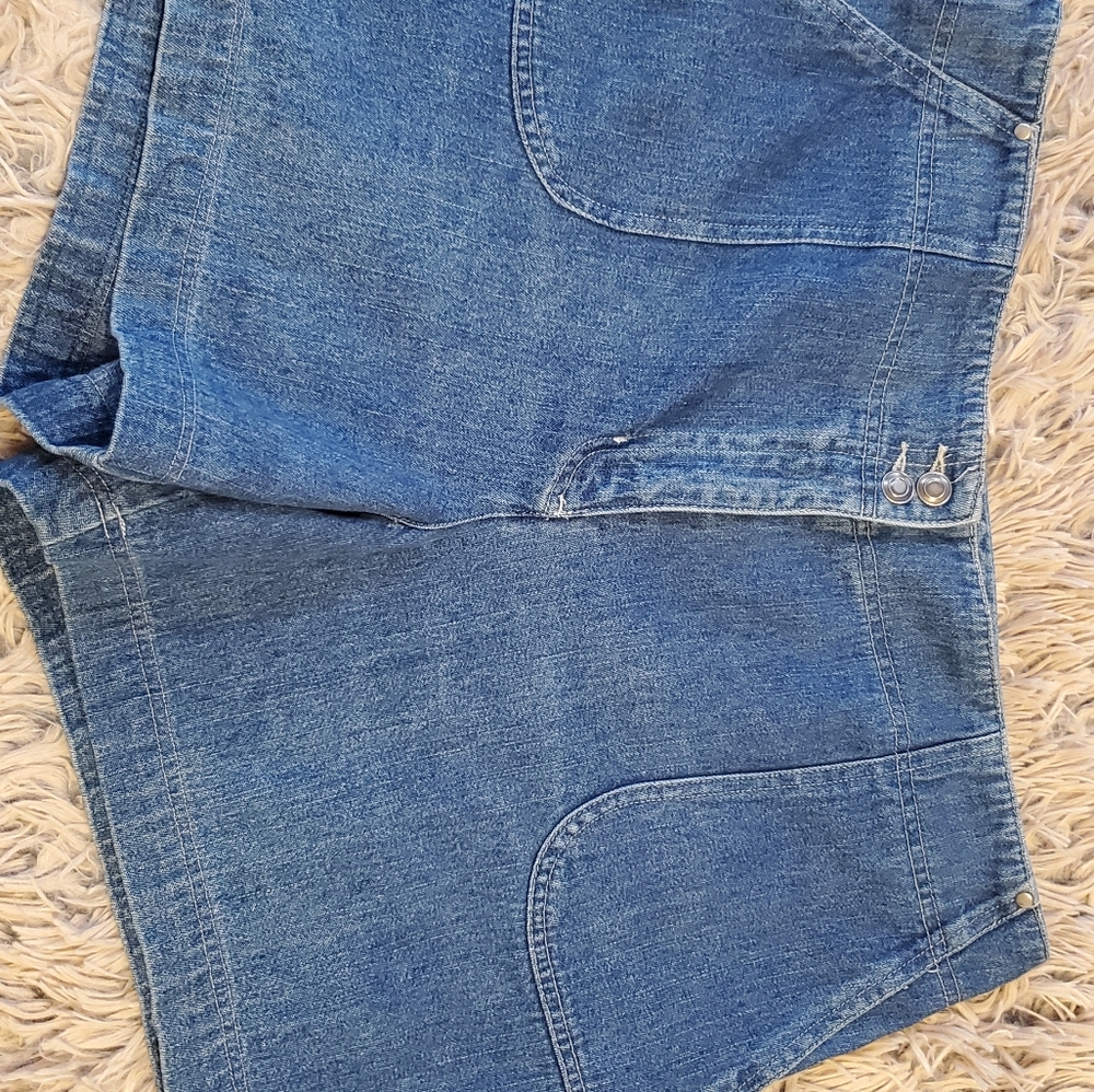 Beautifull Shorts. - Picture 1 of 4